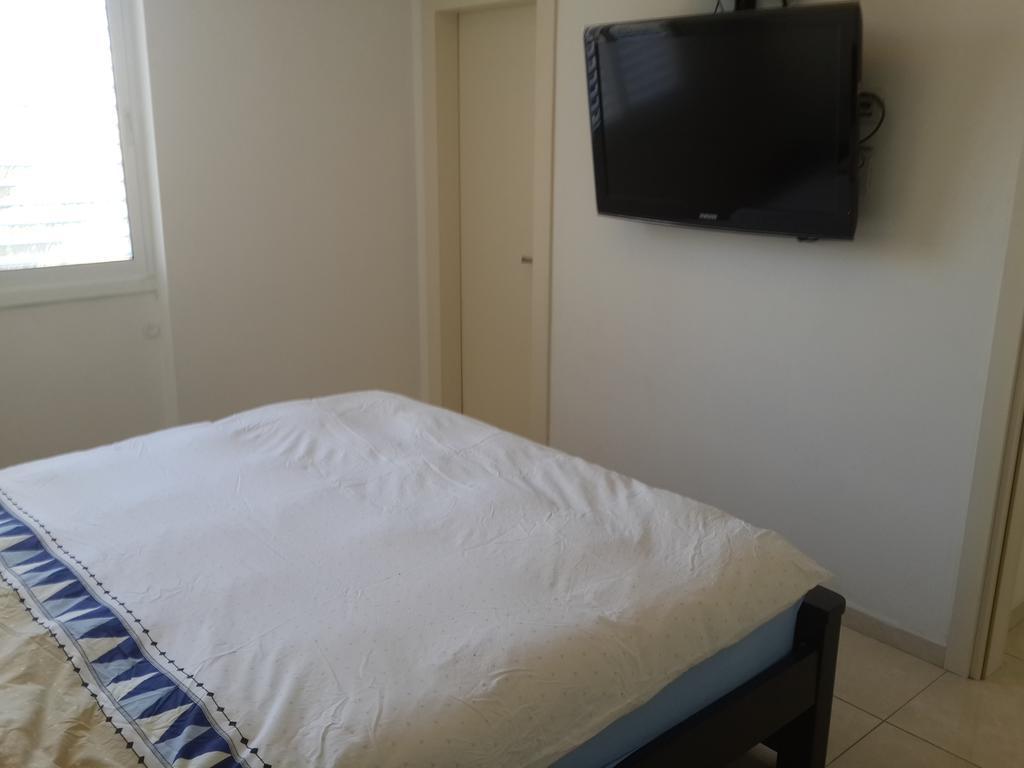 Vip Apartment Bat Yam Oda fotoğraf